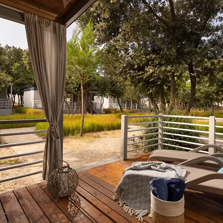 Mobile Homes Lopari 4*
