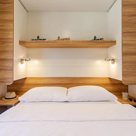 Mobile Homes Lopari 4*