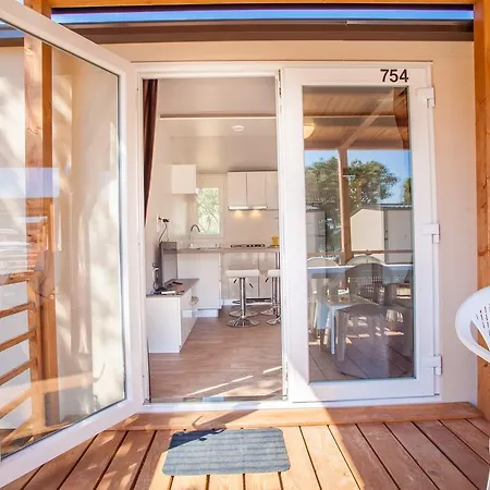 Mobile Homes Lopari Kompleks wypoczynkowy