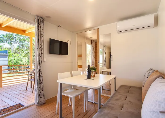 Tatil parkı Mobile Homes Lopari Nerezine