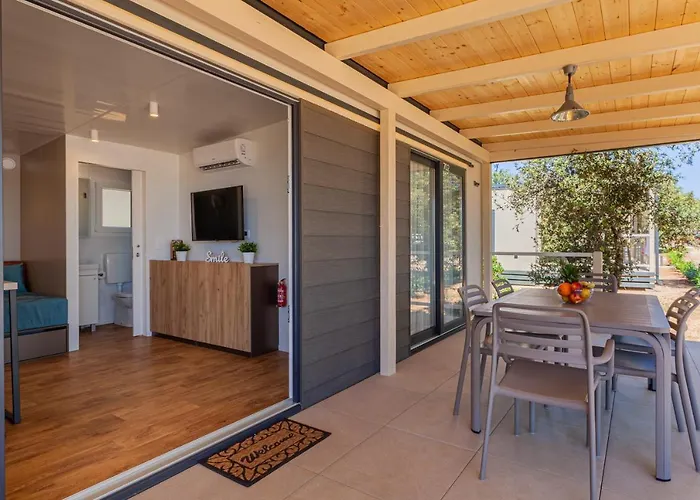 Tatil parkı Mobile Homes Lopari