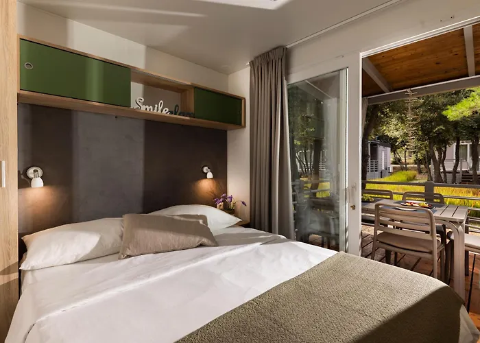 Mobile Homes Lopari 4*