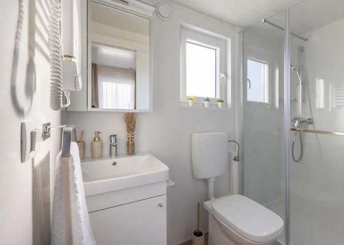 Tatil parkı Mobile Homes Lopari