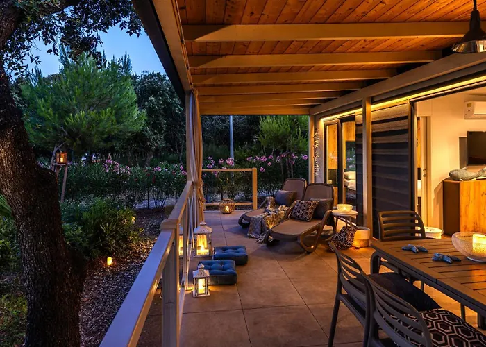 Tatil parkı Mobile Homes Lopari
