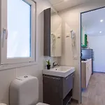 Mobile Homes Lopari 4* נזרין