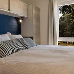 Mobile Homes Lopari פארק נופש נזרין