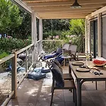 Mobile Homes Lopari פארק נופש נזרין