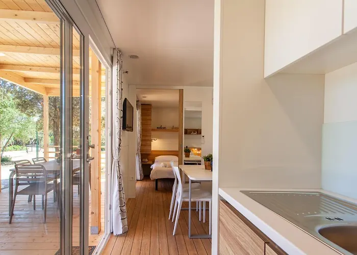 Mobile Homes Lopari 4*