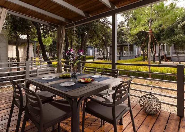 База отдыха Mobile Homes Lopari 4*