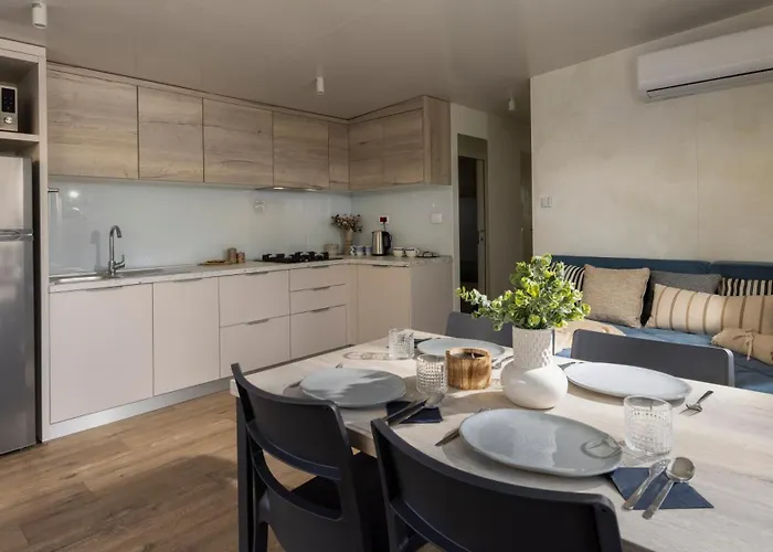 Mobile Homes Lopari Nerezine