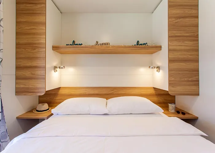 Mobile Homes Lopari 4*