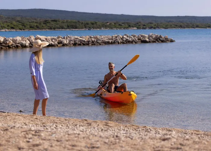 Mobile Homes Lopari Semesterpark Nerezine