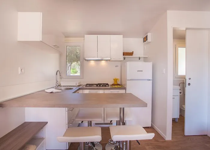 Mobile Homes Lopari База отдыха