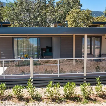 База отдыха Mobile Homes Lopari Нерезине