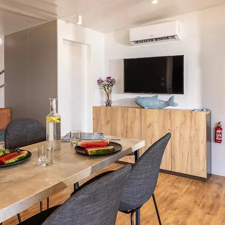 Mobile Homes Lopari База отдыха Нерезине